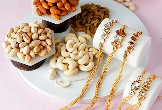 Rakhi with Dry Fruits