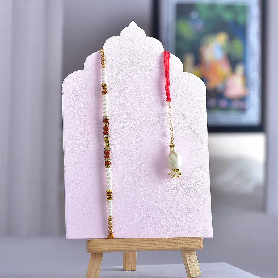 Traditional Bhaiya Bhabhi Rakhi Gift 1